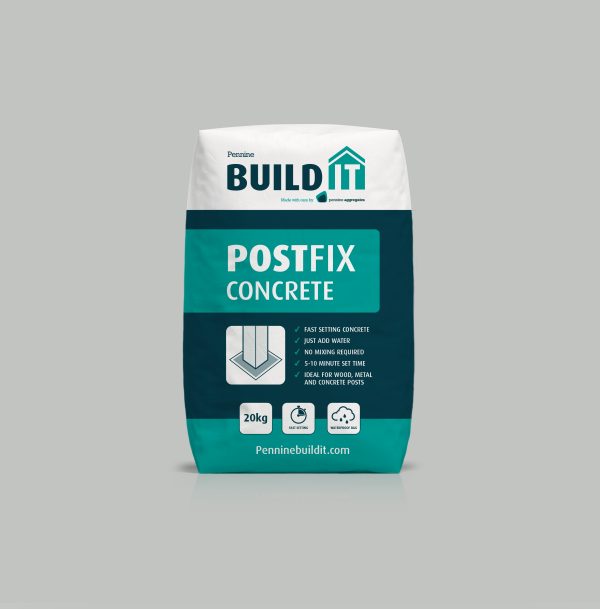 A 20kg green and white bag of Build It Postfix concrete cement.